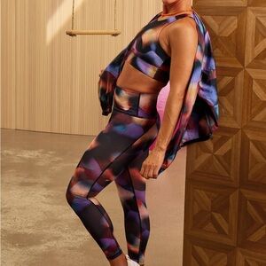 Fabletics Set PowerHold High-Waisted 7/8 Legging & racerback bra top